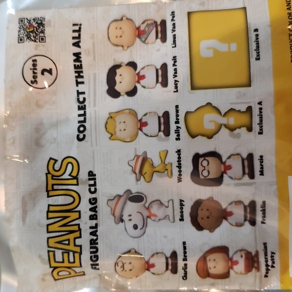 Collectible camping Peppermint Patty figural bag clip series 2 NWT - Picture 5 of 5